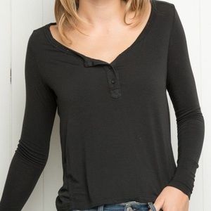 BRANDY MELVILLE BLACK COMFORTABLE LONG SLEEVE